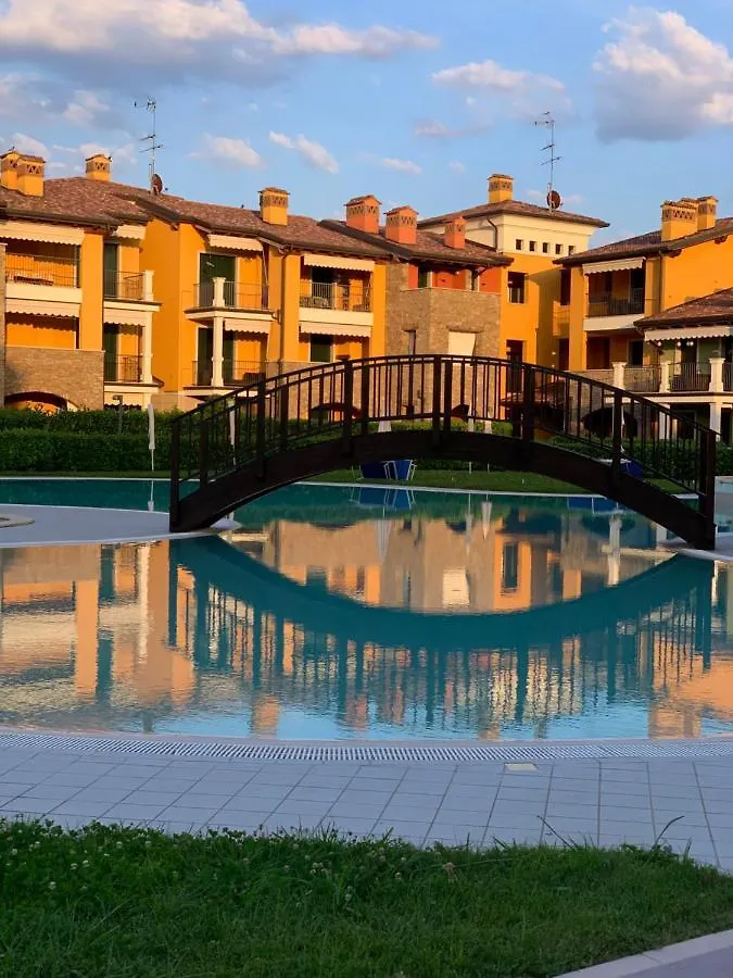 Appartamento Essenza Sirmione 0*,  Italy