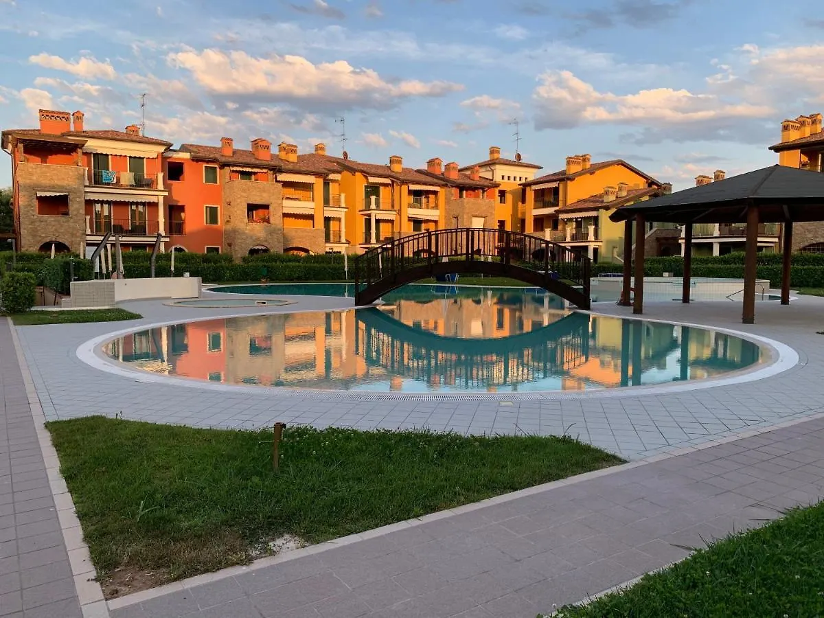 Appartamento Essenza Sirmione 0*,  Italy